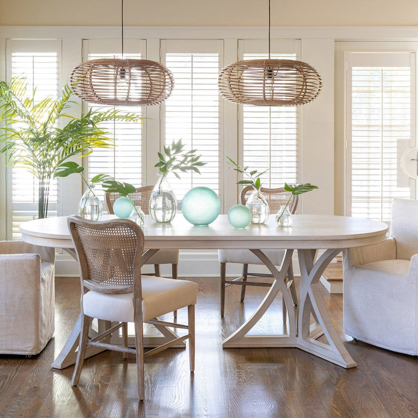 Park Hill Collections Coastal Cottage Delray Oval Dining Table -  EFT20117